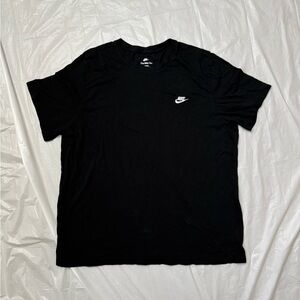 Nike Men's Black Short Sleeve Tee